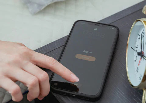 The hidden danger of morning phone use